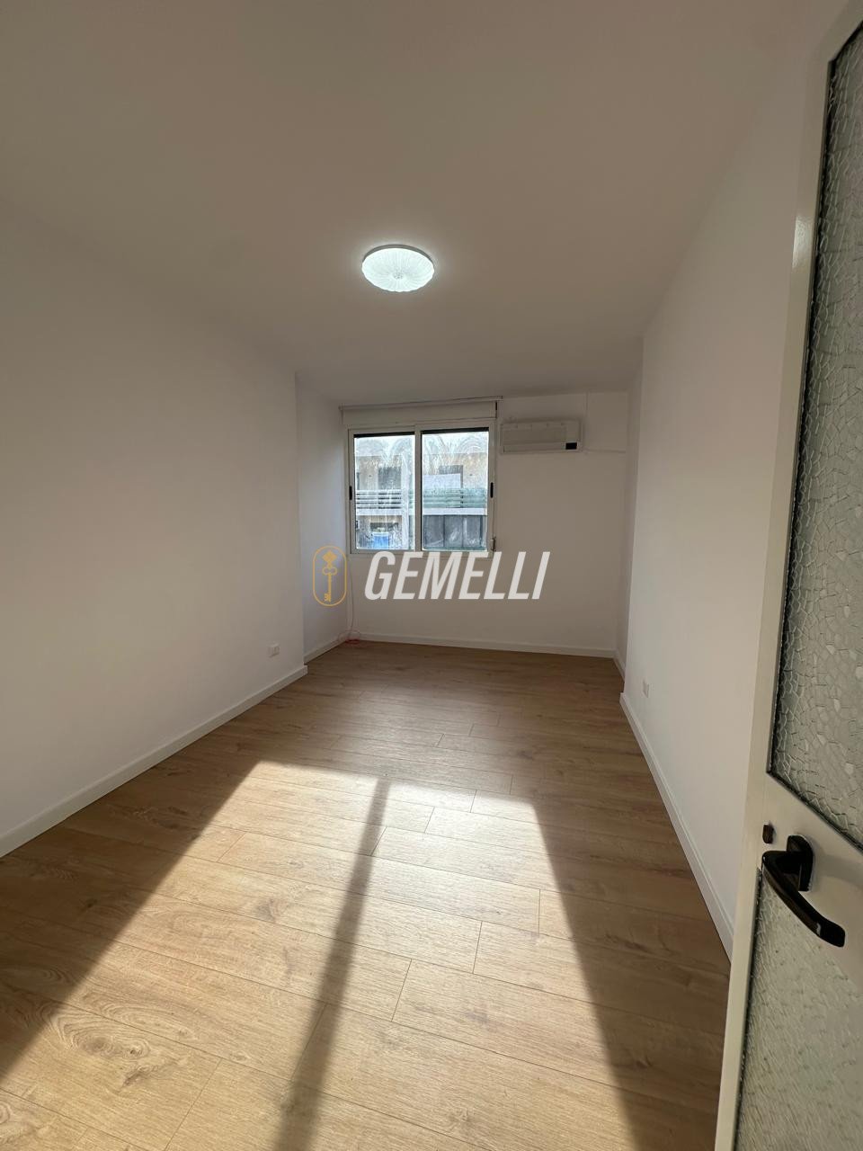 WhatsApp Image 2025-11-25 at 14.43.25 (5)